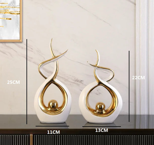 Statue Céramique Moderne “Étreinte Dorée”