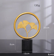 Statue Céramique Moderne “Étreinte Dorée”